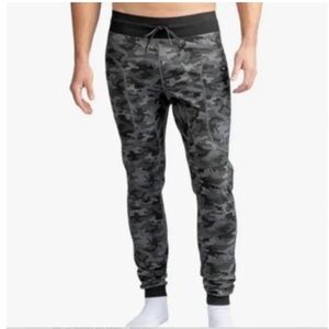 BYLT Basics Gray Camo Elite Jogger Large Men’s